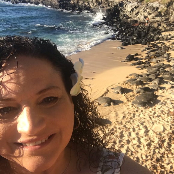 Meet your Posher, Christy - Picture 5 of 5